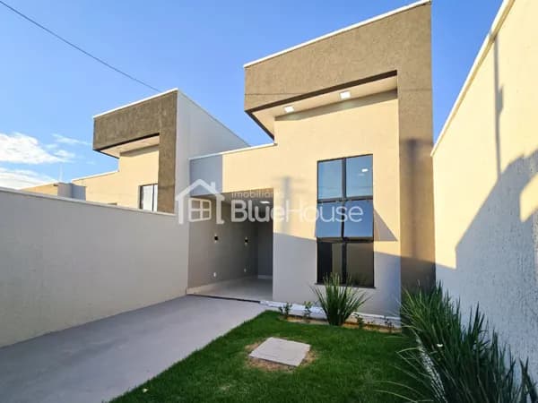 Casa de 3 Quartos sendo 1 suíte em acabamento Premium no Jardim Marques de Abreu em Goiânia.