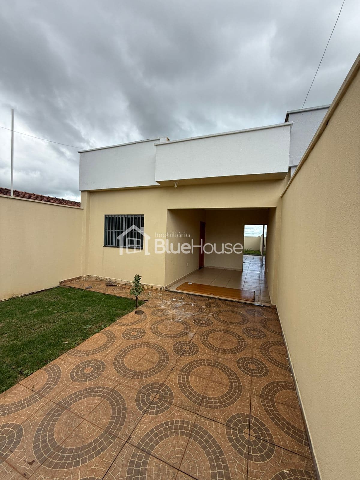 Casa de 2 Quartos em acabamento funcional no Setor Samarah – Trindade.