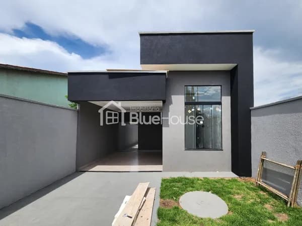 Casa de 3 Quartos sendo 1 suíte em acabamento Premium no Buriti Sereno.