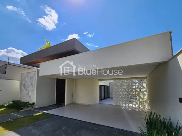 Casa de 4 Quartos sendo 4 suítes em acabamento Alto Padão no Jardim Atlantico/GO.