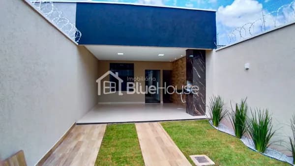 Casa com 3 Quartos Sendo 1 Suíte a venda, na Região do Setor NOVO PLANALTO - GOIÂNIA.
