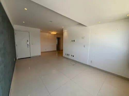 Apartamento à Venda com 3 Quartos e 2 vagas - Pituba