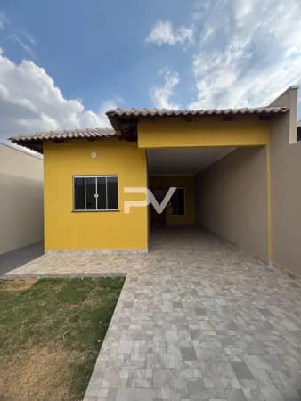Casa à Venda – Parque da Colina – R$ 240.000 🏡 Conforto e praticidade em uma das regiões mais tranquilas de Formosa-GO!