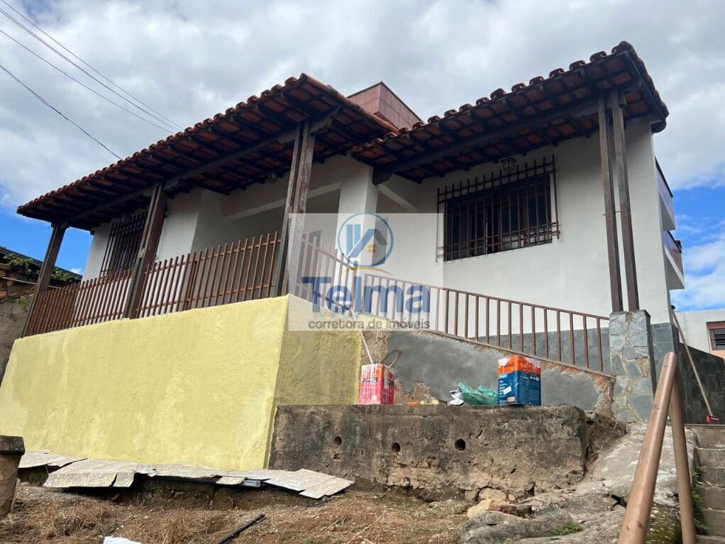 Lote bem localizado com Casa com 3 quartos - Bairro União - Belo Horizonte