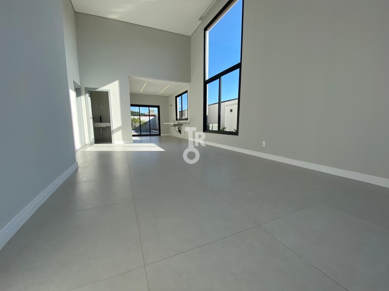 CASA A VENDA DE ALTISSÍMO PADRÃO 3 SUÍTES RESIDENCIAL PECAN - ITUPEVA-SP