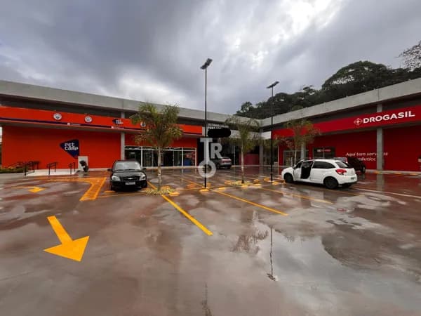 PONTO COMERCIAL | 98M2 | COM ESTACIONAMENTO | ENGORDADOURO