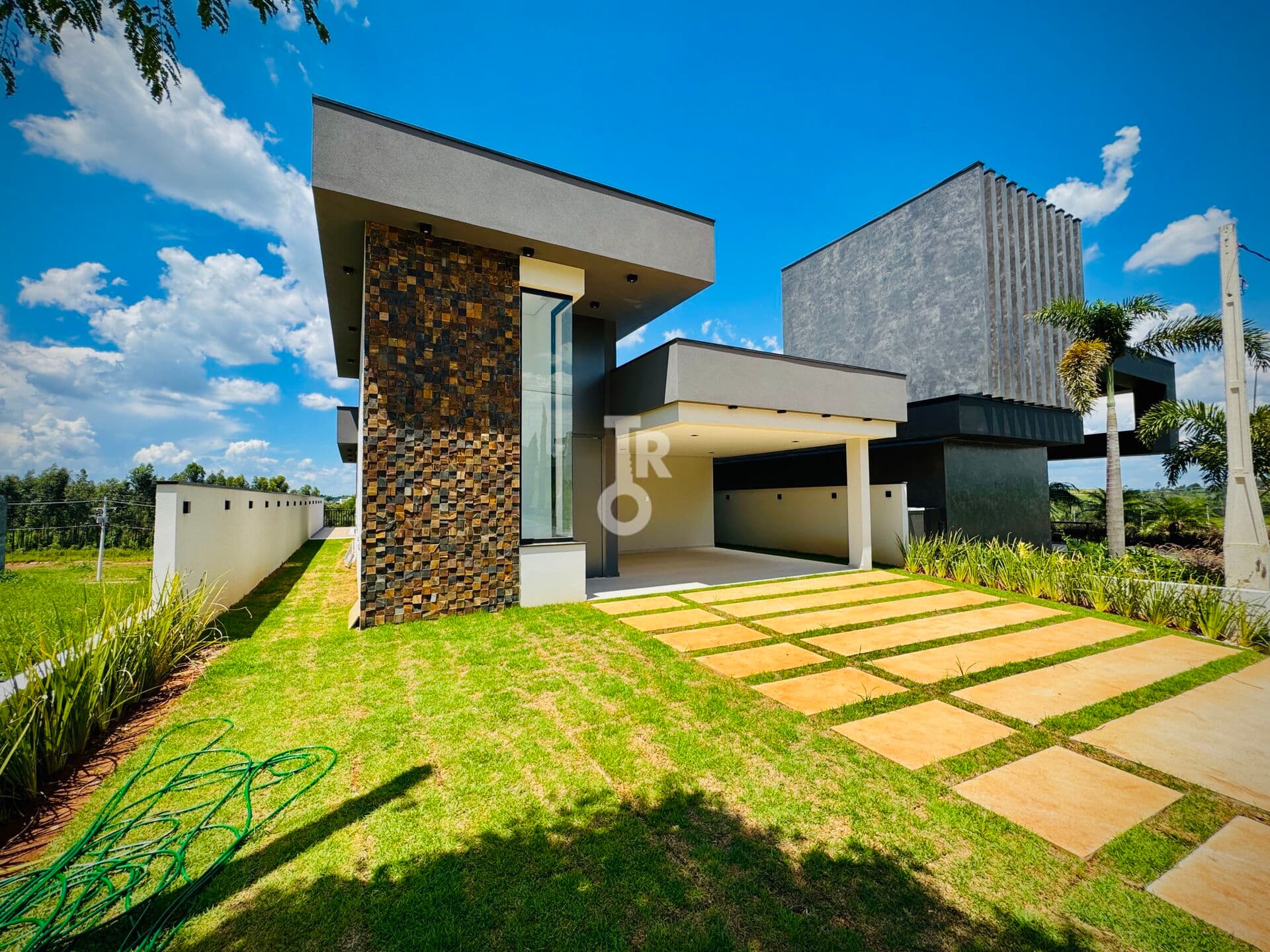 CASA TERREA 195M² À VENDA, 3 SUÍTES NO CONDOMÍNIO RESIDENCIAL IBI-ARAM II-ITUPEVA - SP