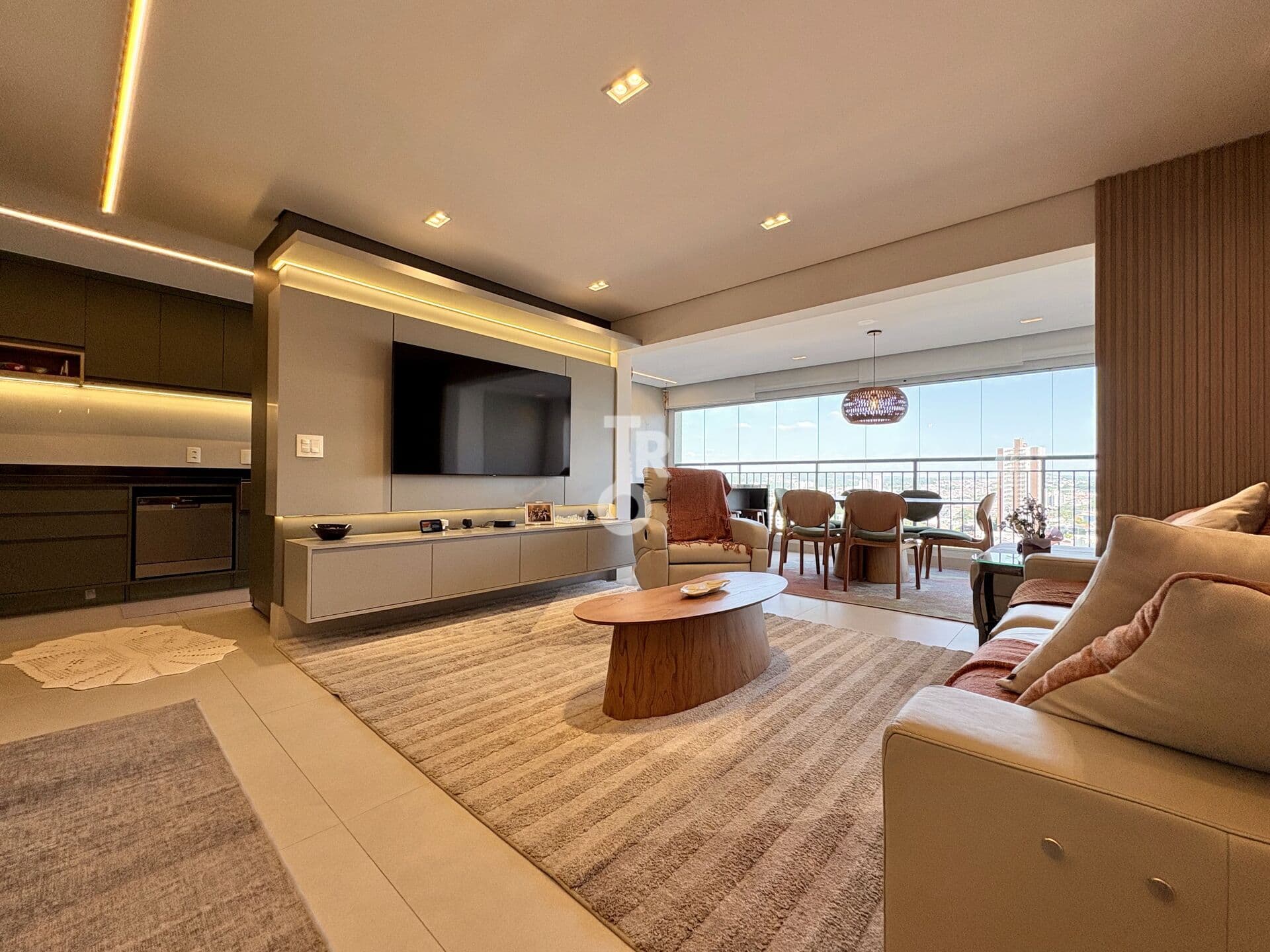 Apartamento Alto Padrão à Venda - 152m² - 03 Quartos Suítes - Cond. Res. Alta Vista - Jundiaí - SP