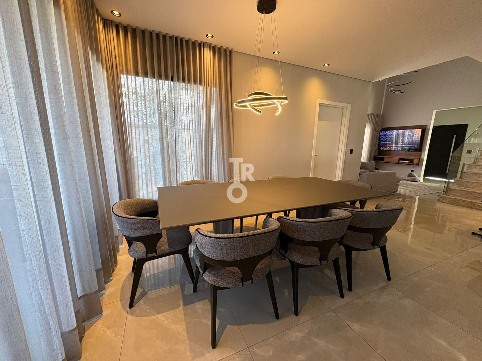 CASA À VENDA – 200M² - 03 QUARTOS SUÍTES - COND. BRISAS DO LAGO - JUNDIAÍ - SP