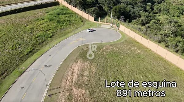 Terreno de esquina à venda | 891 m² no Condomínio Alphaville 2 - Jundiaí/SP