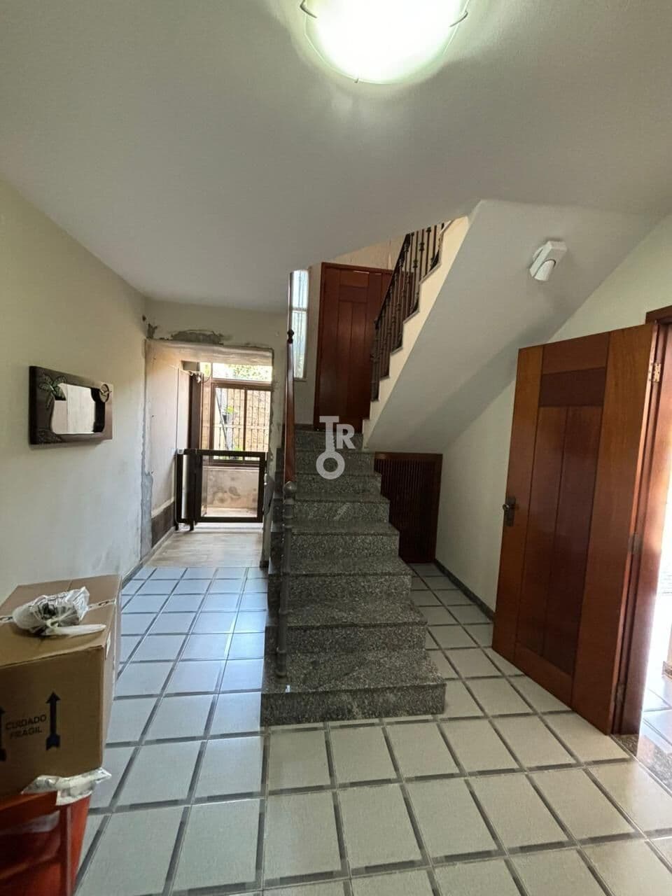 CASA A VENDA 3 QUARTOS 3 SUÍTES 294m²- JUNDIAÍ-SP BAIRRO JD DA FONTE