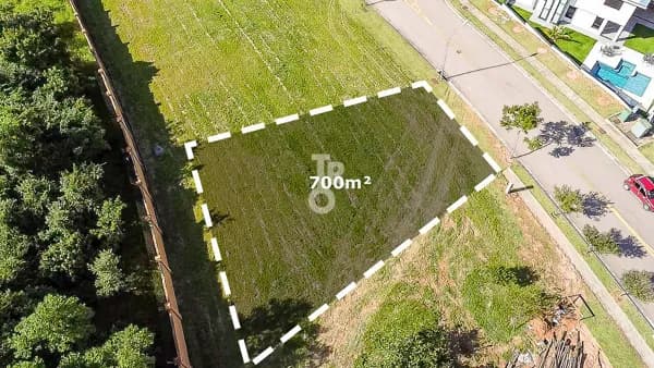 Terreno Plano de 700m² no Alphaville Jundiaí 1