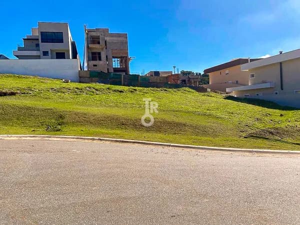 Terreno de 436m² no BRISAS JUNDIAÍ por R$ 960.000