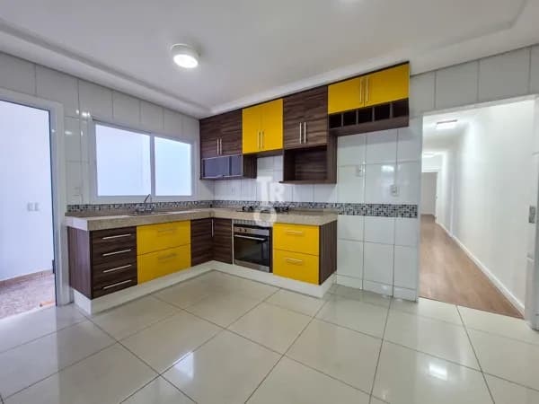 Casa à venda no bairro Cidade Luiza – Jundiaí/SP | 3 quartos | Suíte