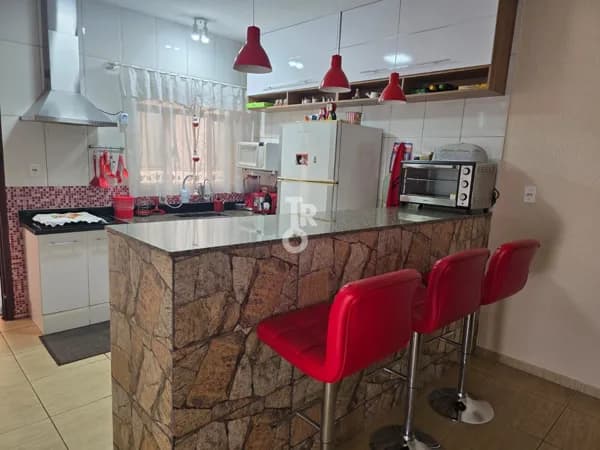 CASA À VENDA | 3 QUARTOS | 1 SUÍTE | 325M² | JUNDIAÍ -SP