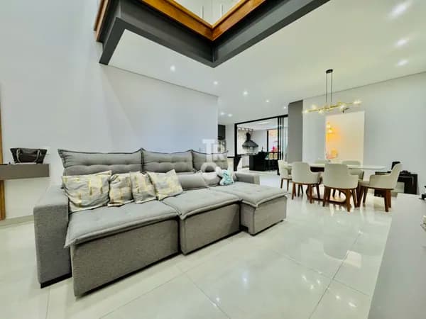 CASA DE ALTO PADRÃO À VENDA | 4 QUARTOS 1 SUÍTE | 271M² | JATOBAS | JUNDÍA -SP