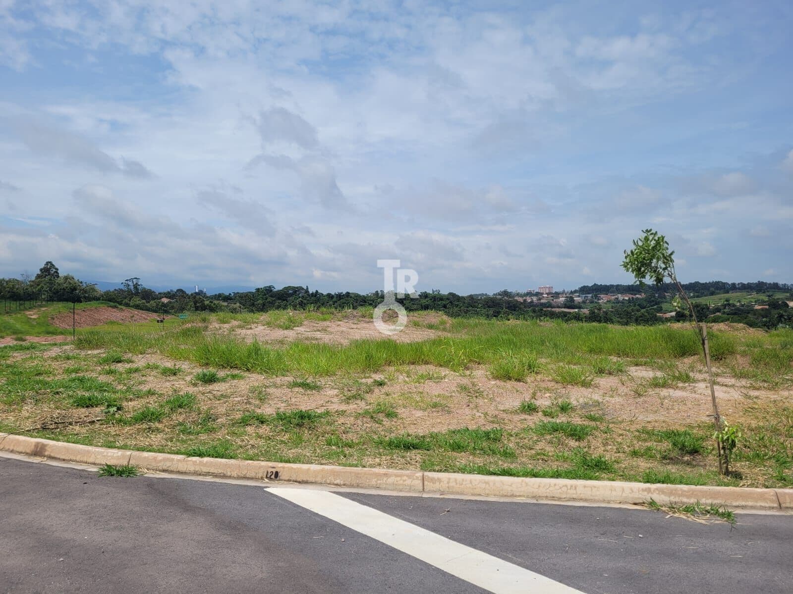 Lote/Terreno em Jundiaí - Corrupira