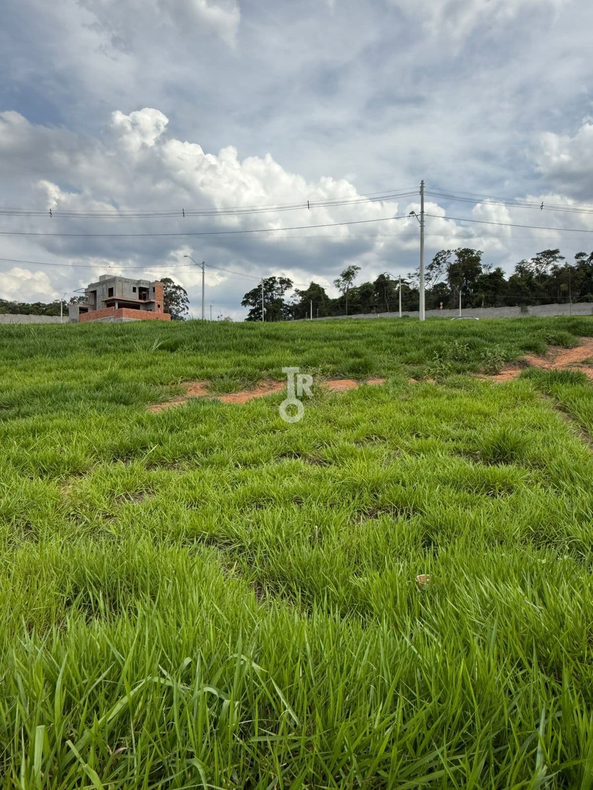 TERRENO À VENDA PRONTO PARA CONSTRUIR | 275M² | LAGO AZUL | JUNDIAI - SP