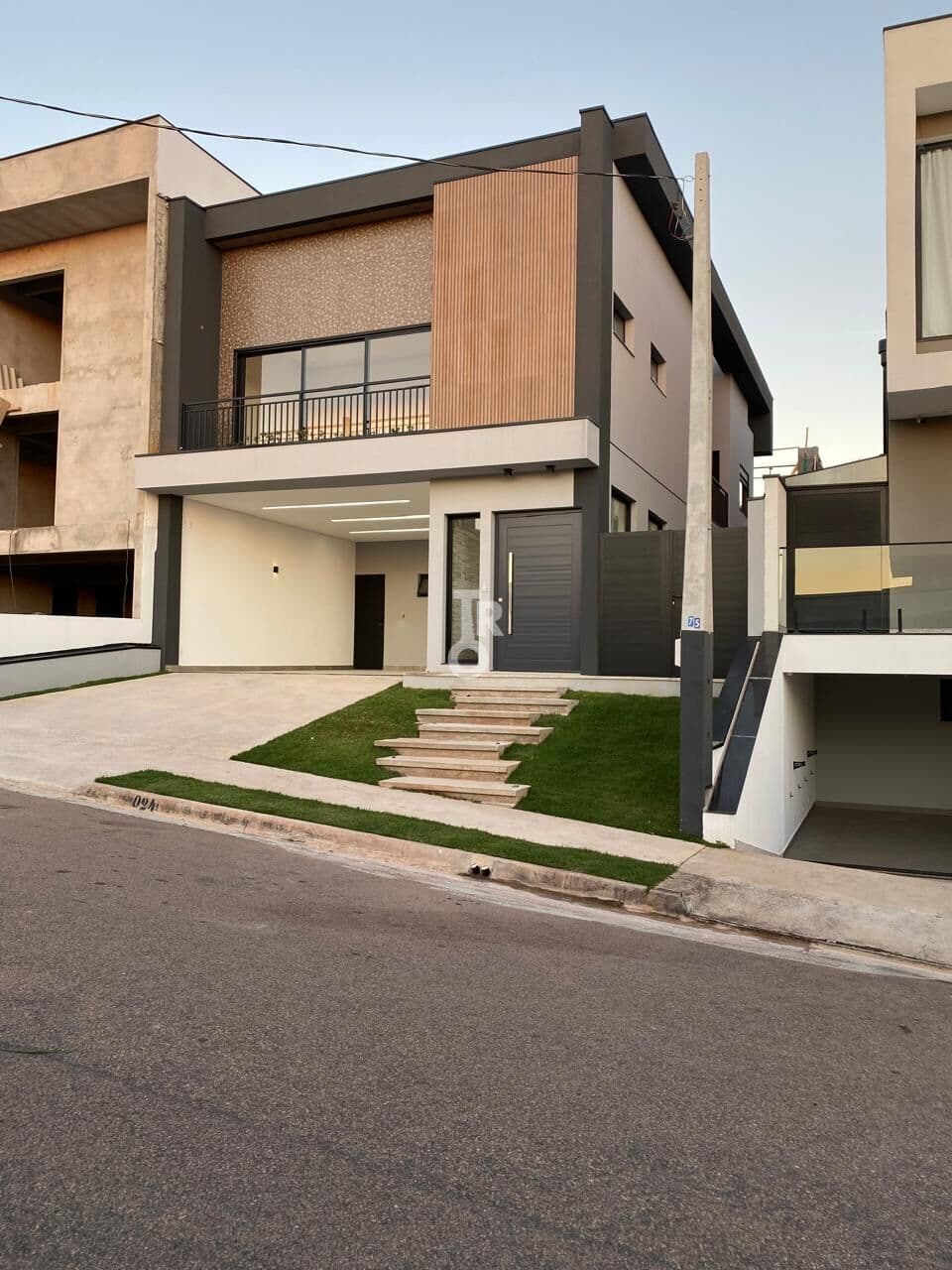 Casa à Venda – 03 Quartos Suítes - 245m² - Condomínio Res. Ermida II - Jundiaí - SP