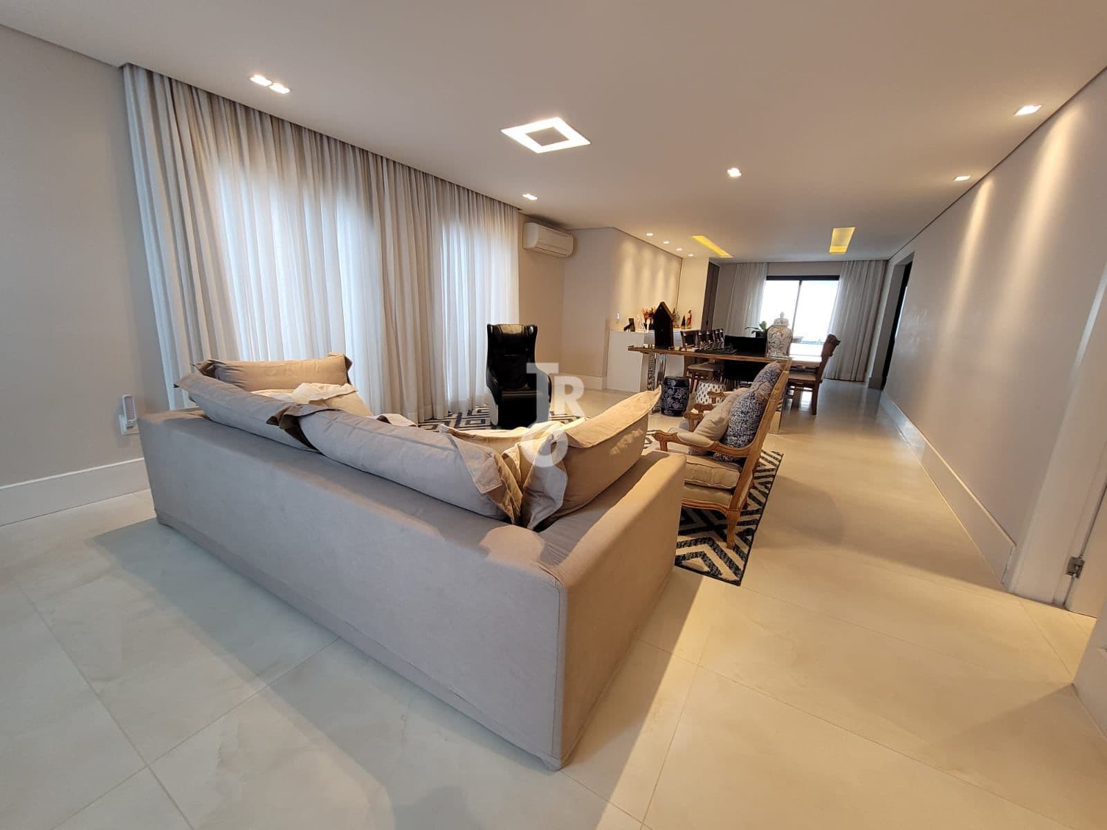CASA 380 M² À VENDA, COM 4 SUÍTES NO CONDOMÍNIO SOPÉ DA MALOTA - JUNDIAÍ.