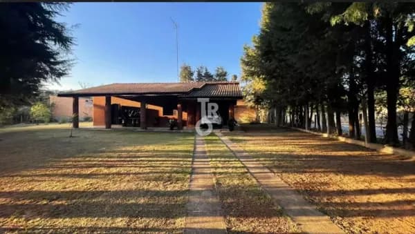 Chácara à Venda | 3 quartos | 1 suite | 200m² | no Caxambu | Jundiaí -SP