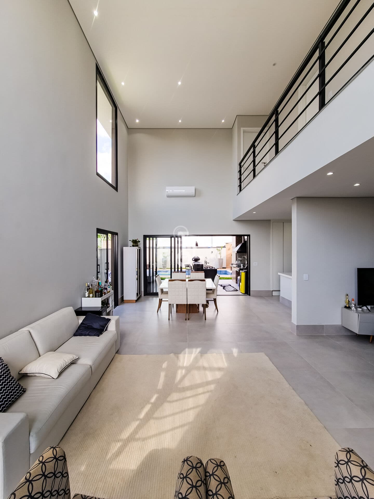 CASA À VENDA | 3 QUARTOS | 1 SUITE | 242M² | BELLA VITTA | JUNDIAI -SP