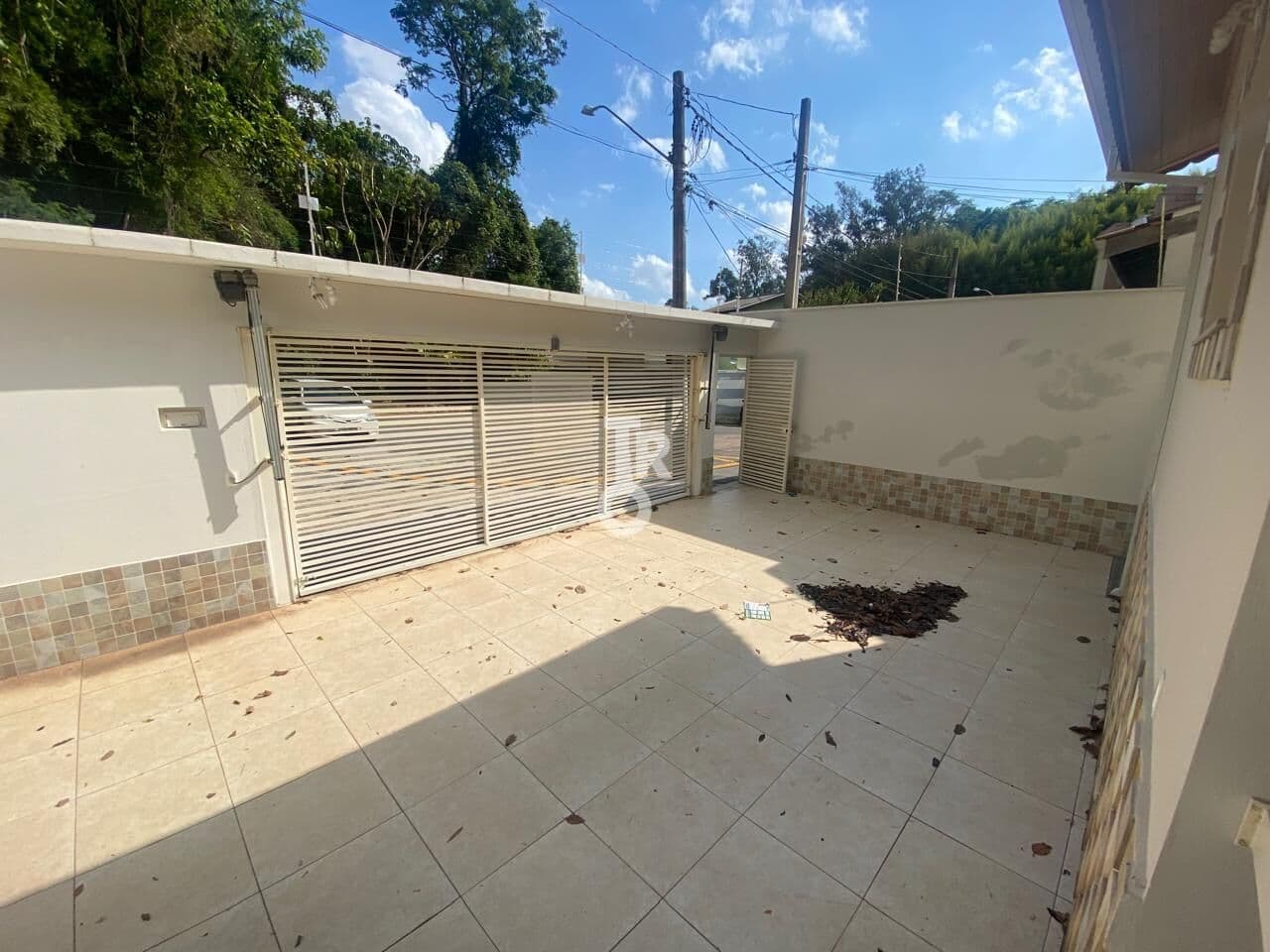 LINDISSIMA CASA TÉRREA A VENDA COM 3 DORMITÓRIOS E 1 SUÍTE NO BAIRRO DA COLONIA- JUNDIAÍ-SP