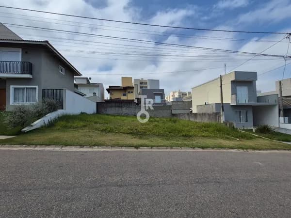 Terreno à venda no Condomínio Villaggio di San Francisco – Medeiros – Jundiaí/SP 320 m² | 16 m de frente | condomínio fechado | ótima localização