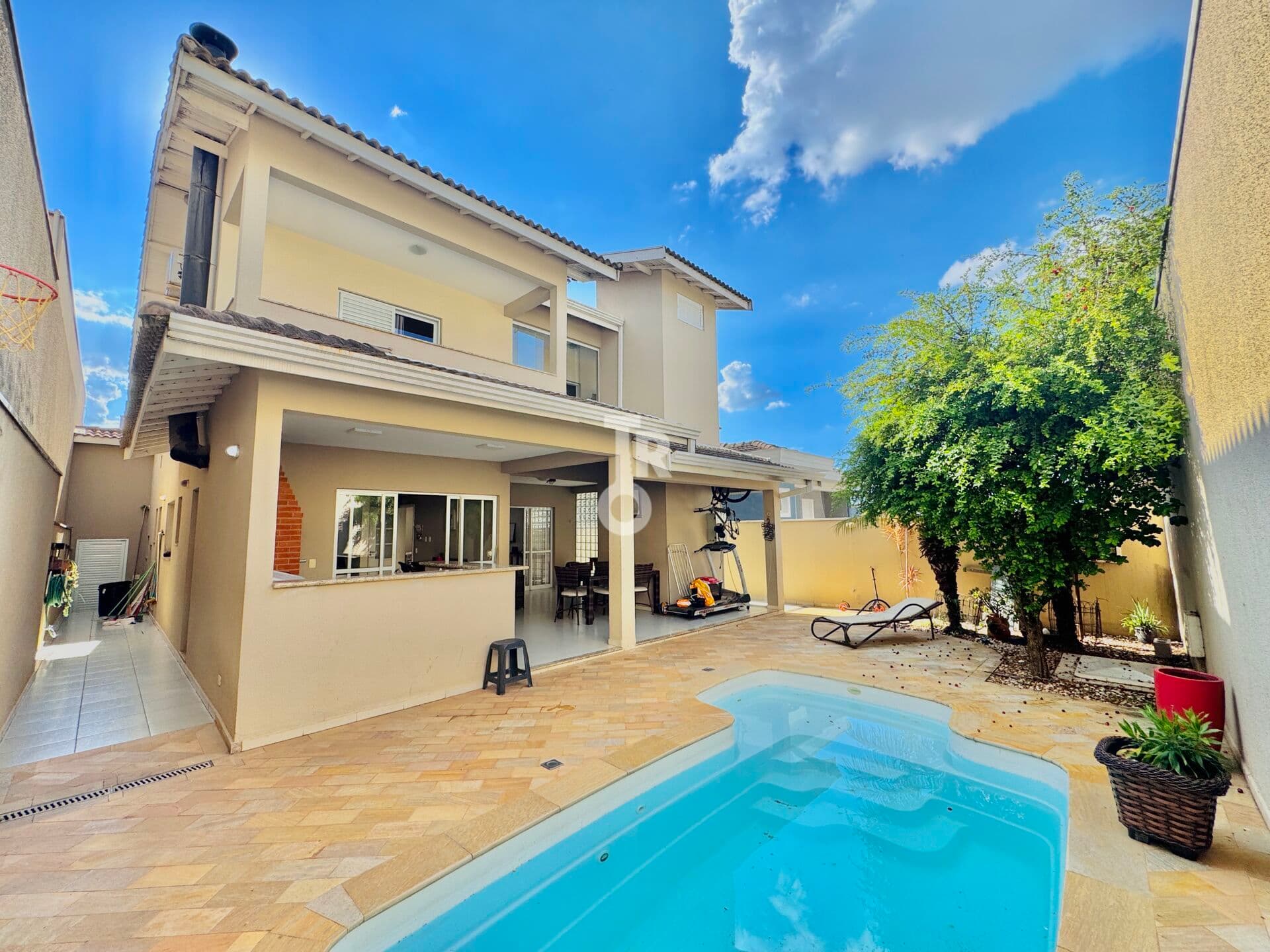Casa para Locação por 10.500,00 no Residencial Village das Flores-Jundiaí