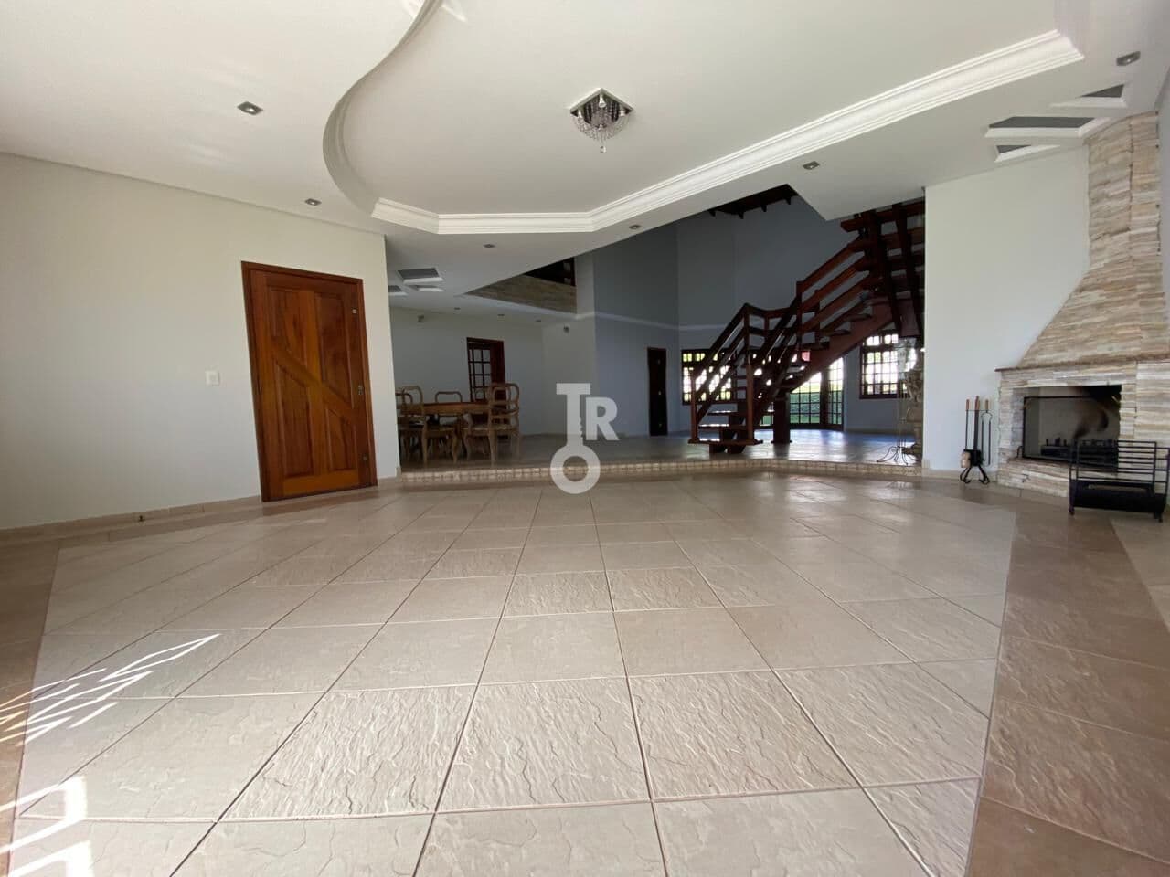 CASA A VENDA 3 QUARTOS 3 SUÍTES CONDOMÍNIO QUARTIER LES RESIDENCE- JUNDIAÍ-SP CAXAMBÚ