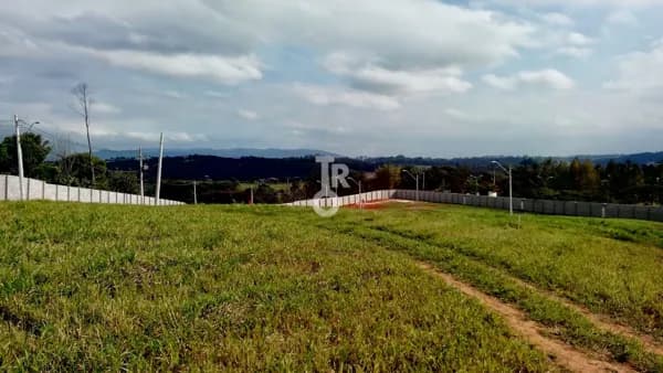 Terreno à venda por 550.000,00 condominio Terras Caxambu
