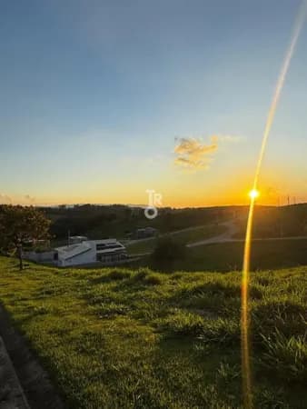 Terreno de 1000m² à venda no Condomínio Terra Caxambu Jundiaí – Vista incrível e projeto aprovado