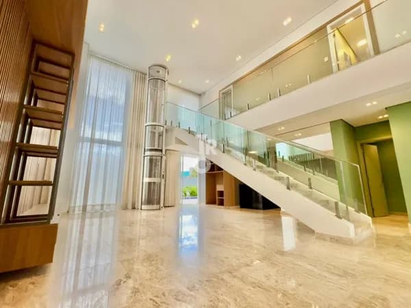 Casa com 3 Suites, 320 m² - para Venda - Cidade Santos Dumont - Jundiai