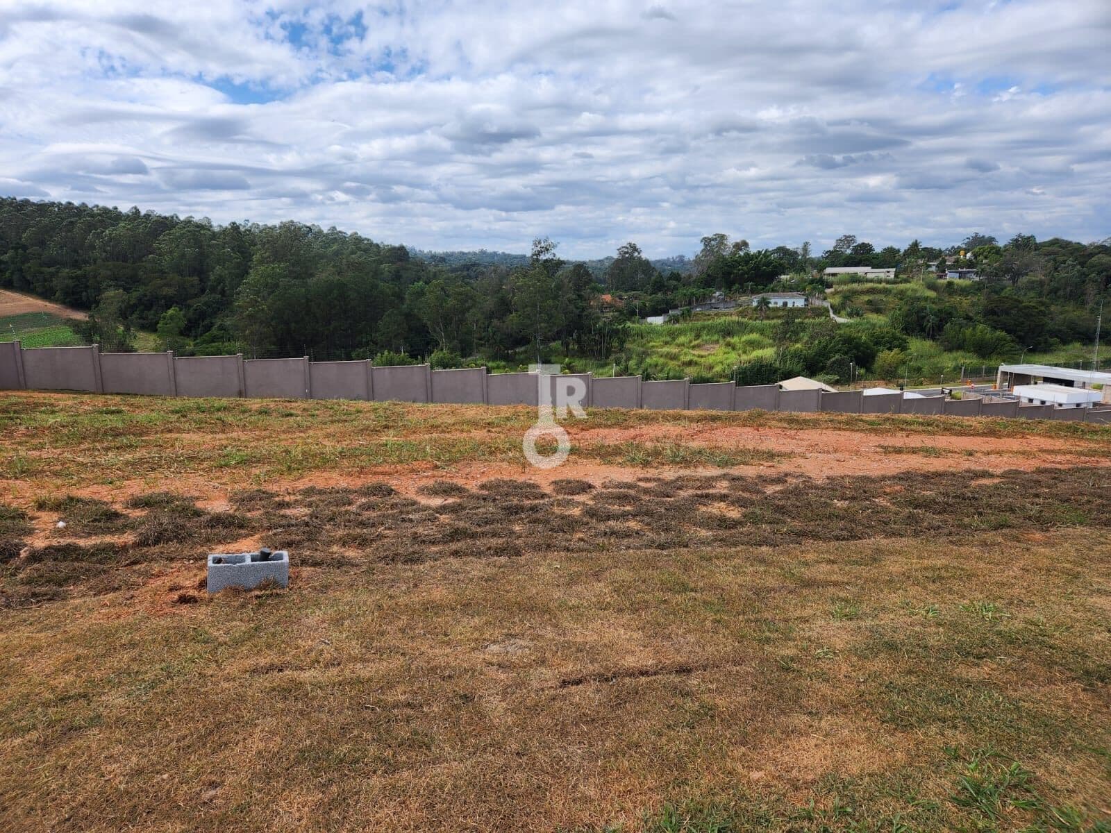 TERRENO ALTO PADRÃO EM CONDOMÍNIO