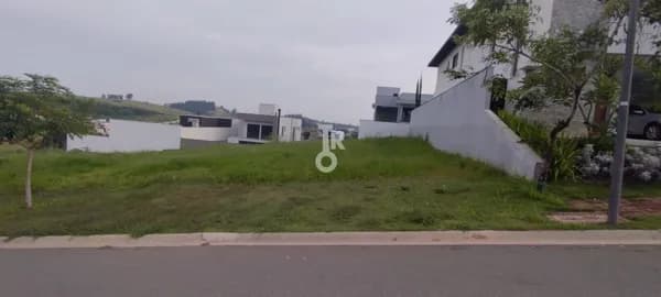 Terreno à venda em Condomínio Brisas de Jundiaí