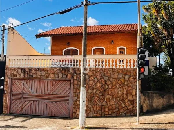 CASA À VENDA | 3 QUARTOS | 2 SÚITES | VARANDA GRANDE E TERRAÇO | MORADIA OU COMÉRCIO | RUA DO RETIRO | JUNDIAÍ - SP