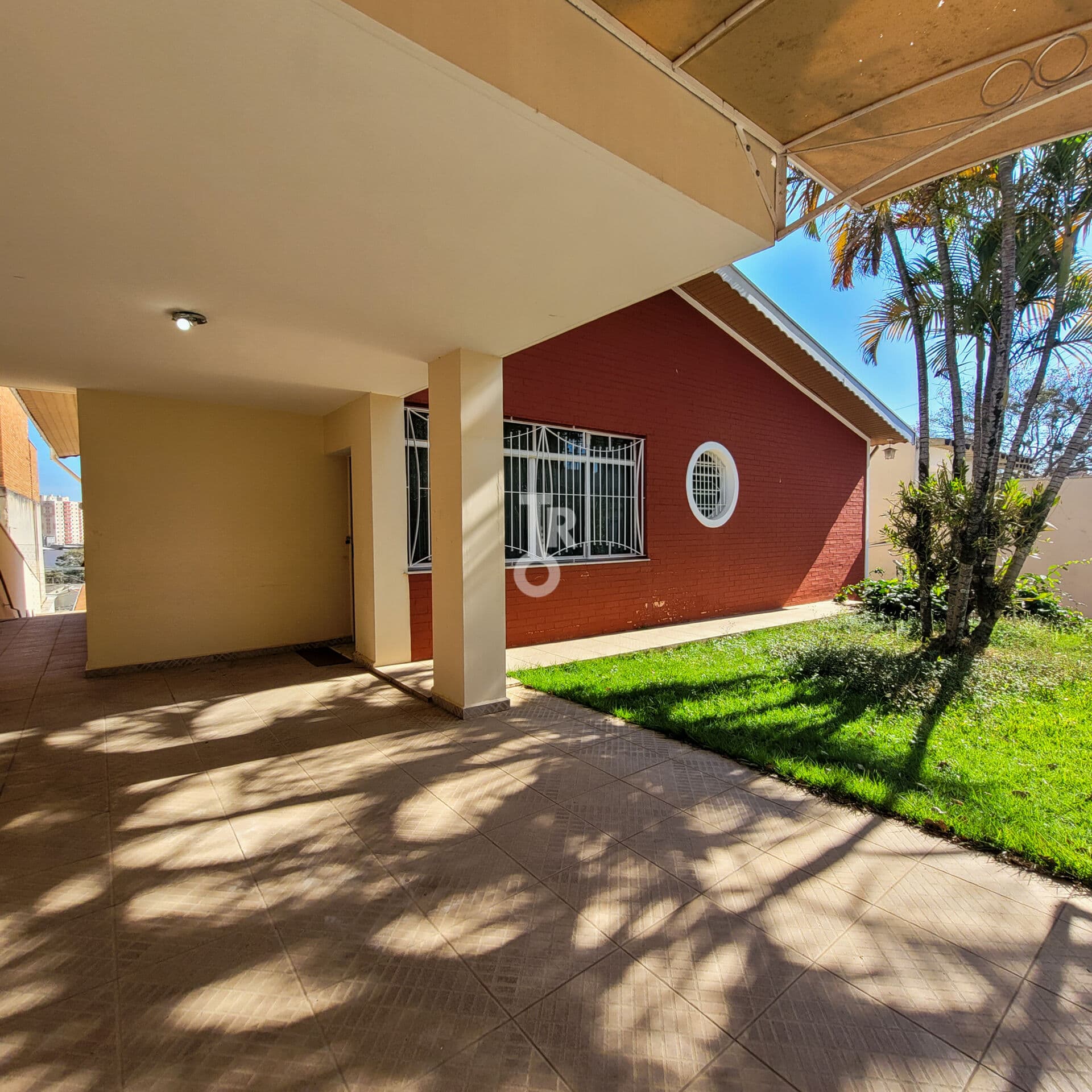 Casa à venda no bairro Jardim Morumbi – Jundiaí/SP | 3 quartos | casa térrea isolada com amplo terreno