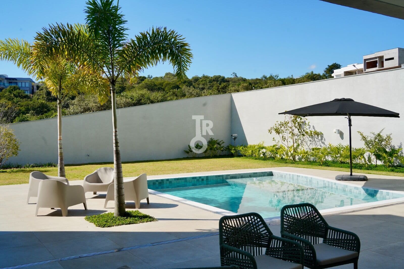 CASA Á VENDA 608 M² (PORTEIRA FECHADA), 05 SUÍTES - CONDOMÍNIO APHAVILLE JUNDIAÍ/SP