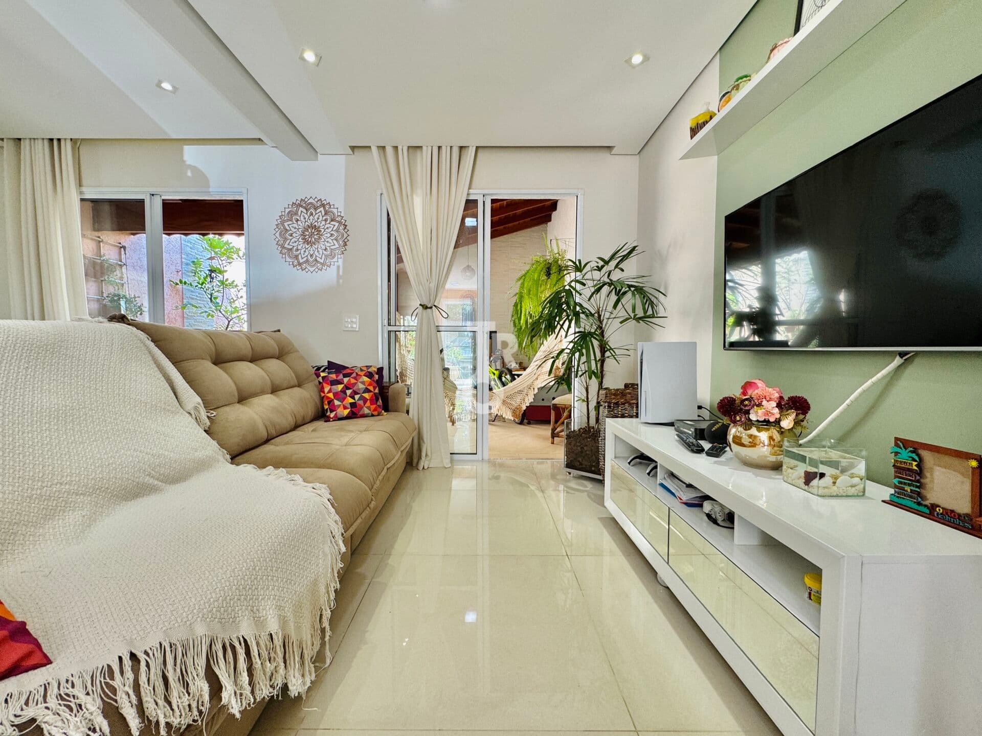 LINDA CASA À VENDA 87M2 POR R$ 1.032.000,00 NO CONDOMÍNIO VINTAGE CLUB-JUNDIAÍ