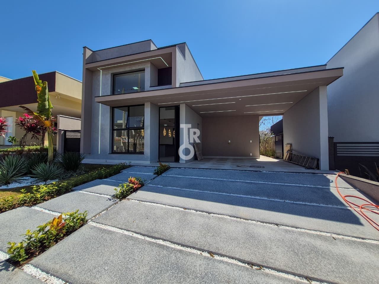 Casa térrea à venda no Condomínio Gran Ville São Venâncio – Itupeva/SP 300 m² de terreno | 162 m² de área construída | 3 suítes | piscina aquecida | energia fotovoltaica