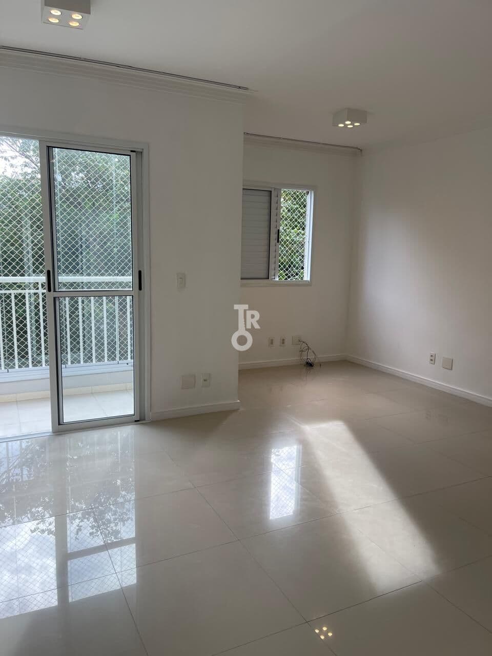Apartamento à venda, 71 m2, 2 quartos, sendo uma suíte - Condomínio Vista Centrale/Jundiaí/SP
