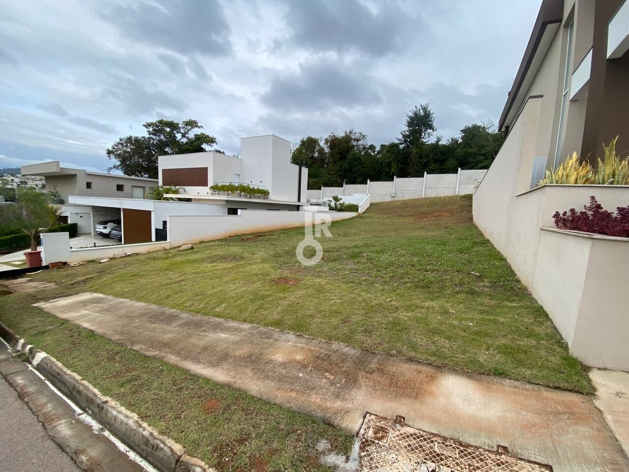 TERRENO A VENDA ALTO PADRÃO 600m²- CONDOMÍNIO RESERVA MARAJOARA- JUNDIAÍ-SP JD SAMAMBAIAS