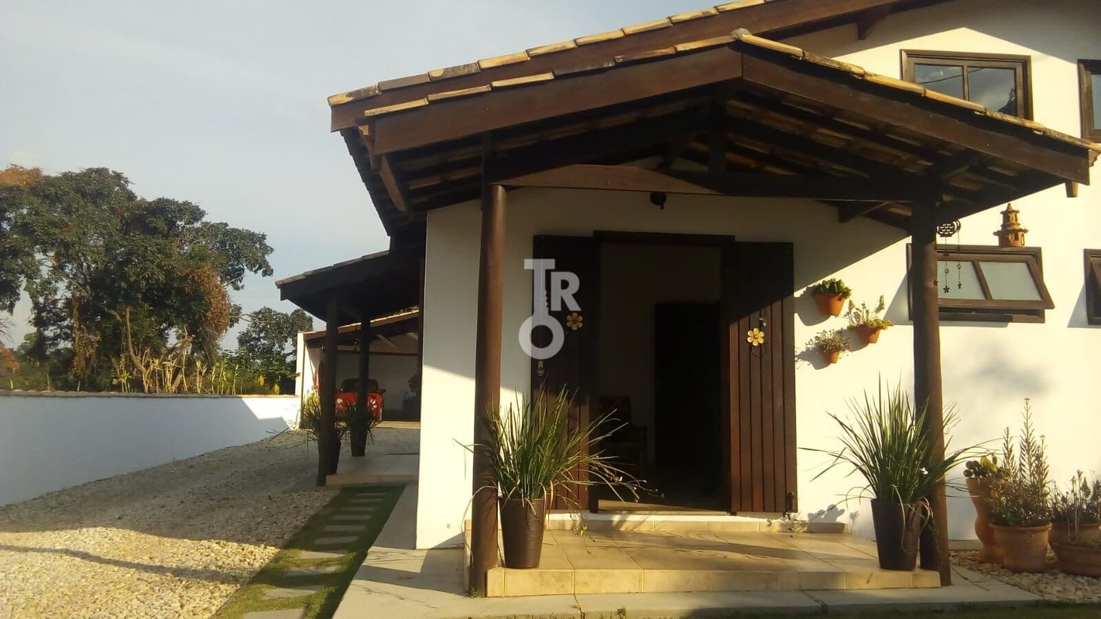 CHÁCARA COM 3 QUARTOS, SENDO 2 SUÍTES | 623 m² | R$ 1.200.000,00 | BAIRRO TRAVIU | JUNDIAÍ/SP