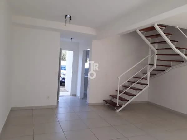 Casa à venda 87m² , 3 quartos, sendo uma suíte - Condomínio Vintage Club - Jundiaí - SP