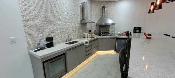 Casa 3 dormitórios (1 suíte) no Condomínio Morada do Horto