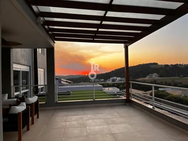 Casa de Luxo à Venda no Condomínio Resedas – 5 Suítes, Vista Deslumbrante e Lazer Completo!