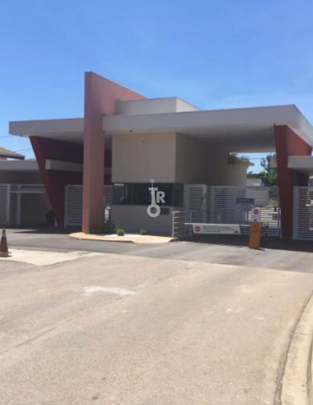 TERRENO DE ESQUINA - 780M²- RESERVA SÃO CARLOS.