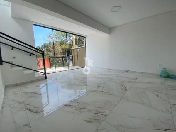 SOBRADO NOVO VENDA COM 4 QUARTOS 4 SUÍTES 137m²- JUNDIAÍ-SP BAIRRO VILA GALVÃO