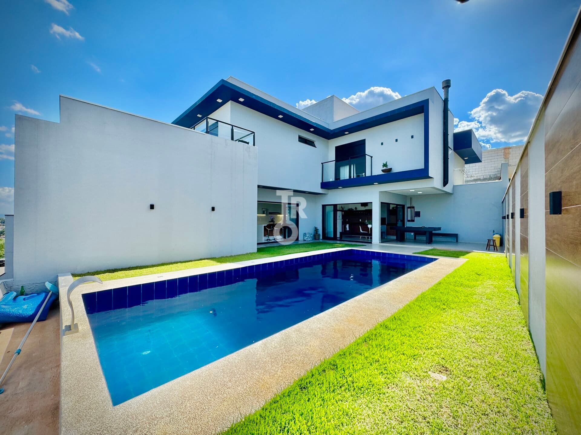 LINDA CASA Á VENDA | 3 QUARTOS | 2 SUITES | 283M² | TERRAS DE JUNDIAI | JUNDIAÍ -SP