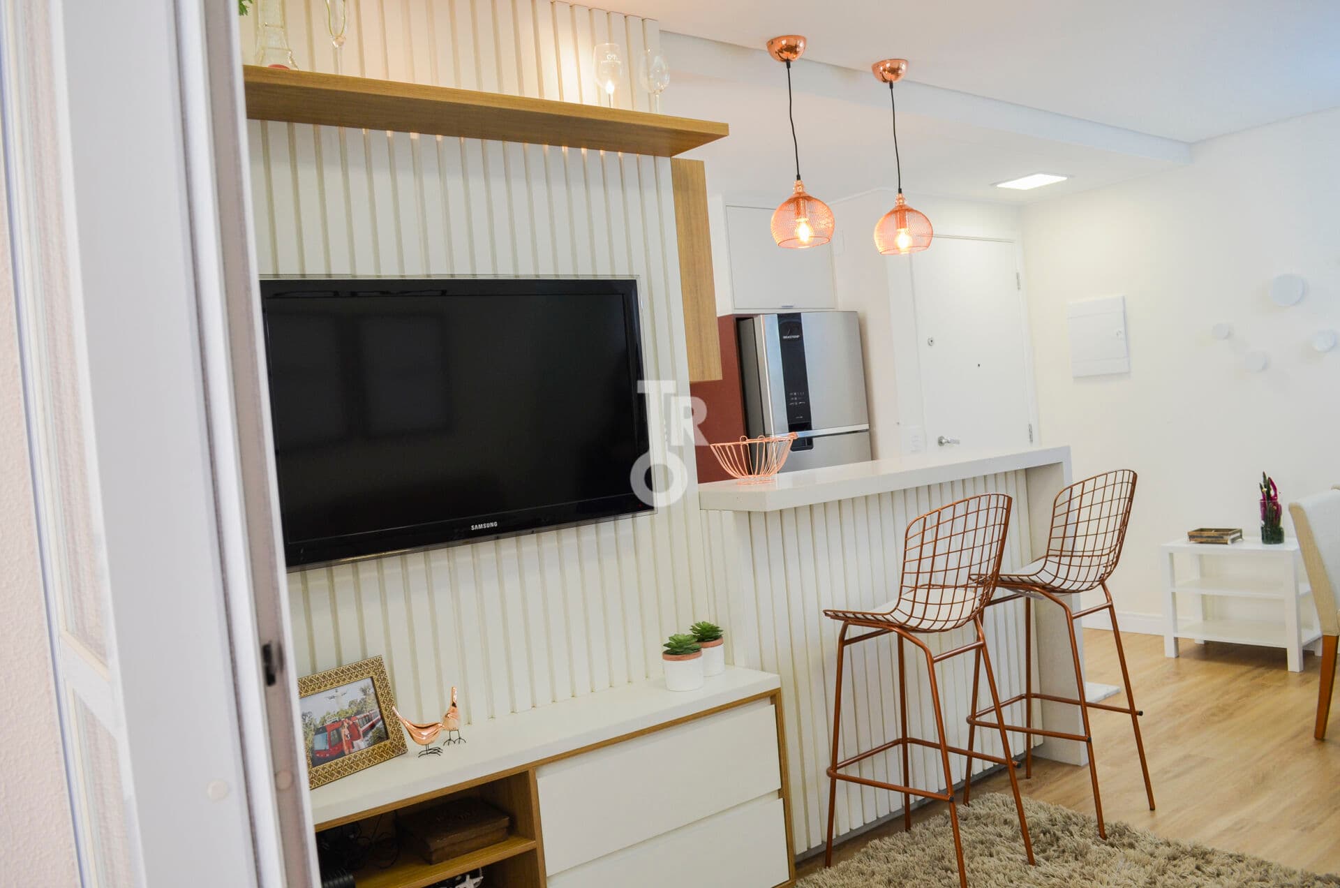 APARTAMENTO À VENDA 64M², 2 QUARTOS, SENDO UMA SUÍTE - CONDOMÍNIO CONTEMPORANEO - JUNDIAÍ-SP.